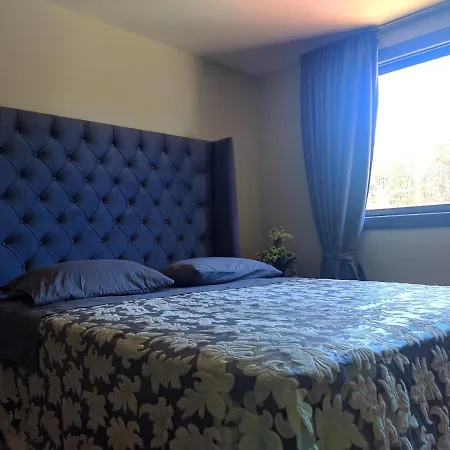 Landr House Apartmán *