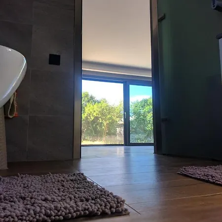 Landr House Apartman