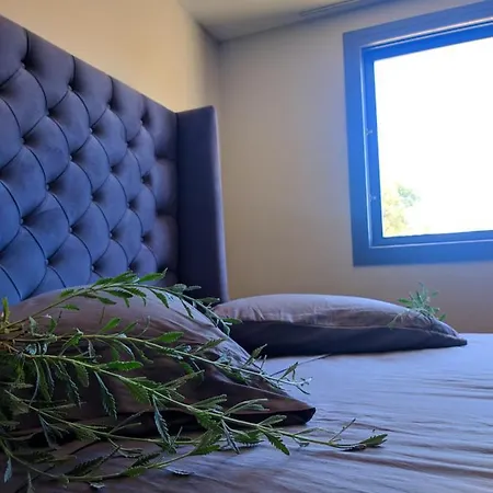 Landr House Pandokrátor